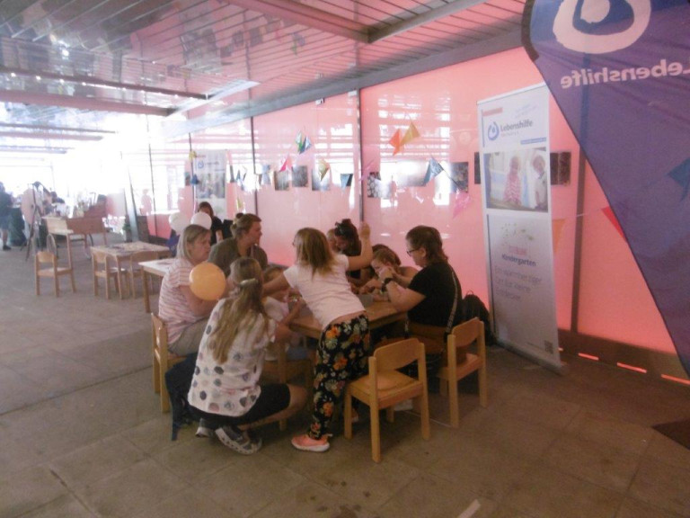 Foto Jubiläum NeuerMarkt 01