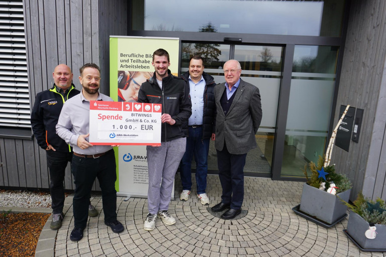K1600 Spendenuebergabe BITWINGS Weihnachtsspende 2025